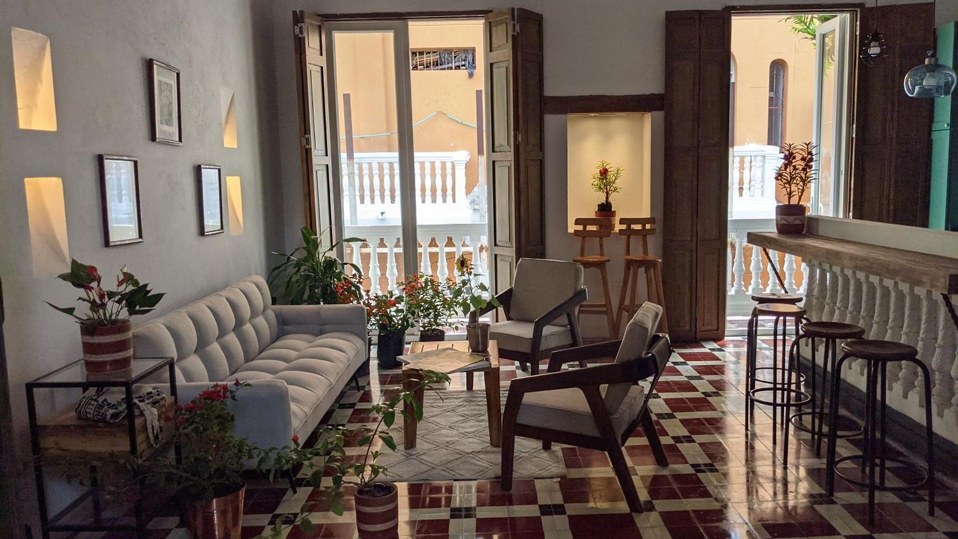 Apartamento Old 2-bedroom 2-bath *
