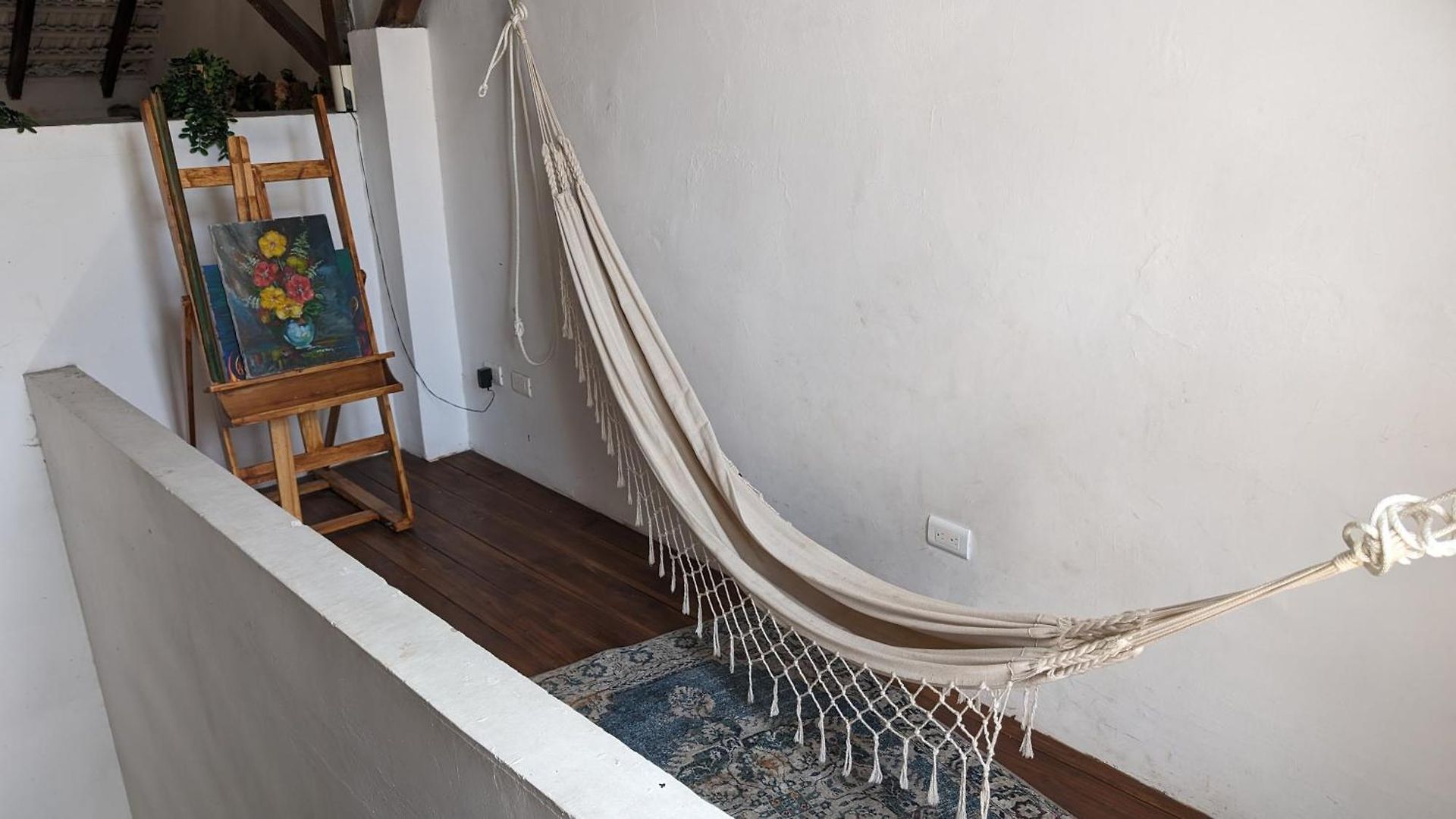 Old 2-bedroom 2-bath * Cartagena