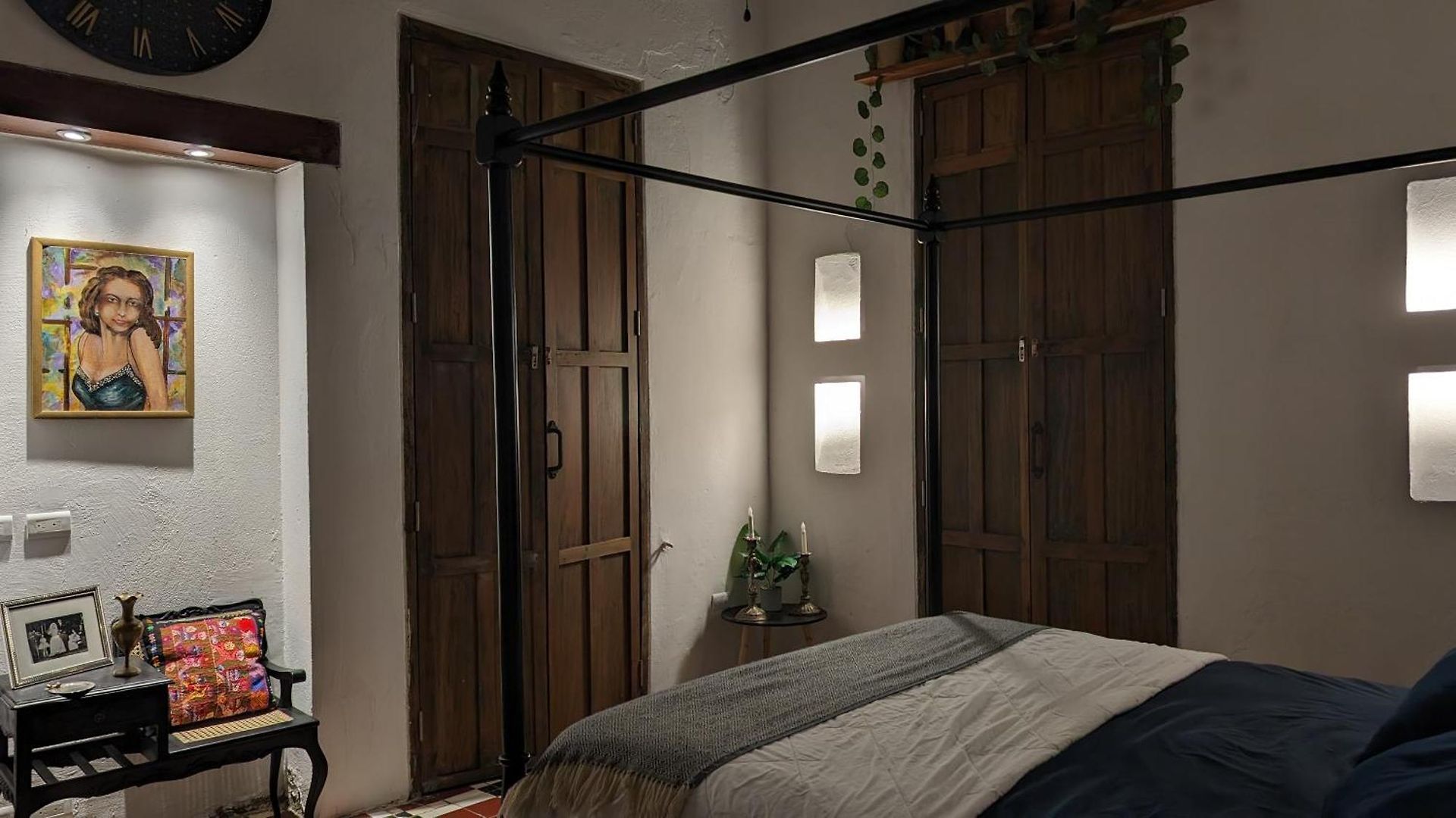 Old 2-bedroom 2-bath * Cartagena
