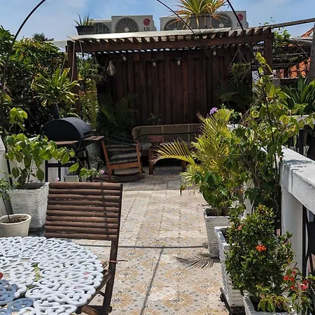 Old 2-bedroom 2-bath Cartagena